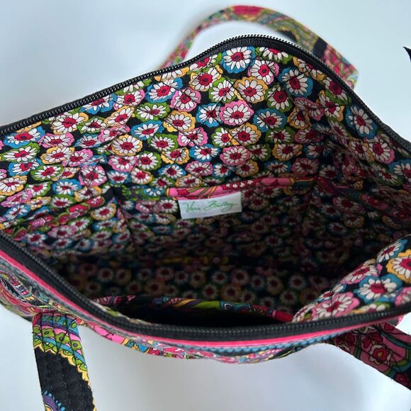 Vera Bradley Symphony In Hue Shoulder Bag, Cosmetics bag,Zipper Closure Like New - Picture 5 of 5